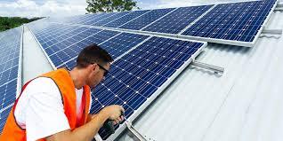 Maximizing the Efficiency of Your Aging Solar Panel